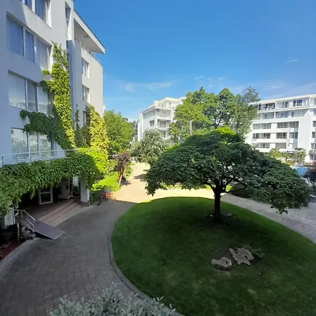 Апартамент Yassen 2 Near Sea With Poolview *