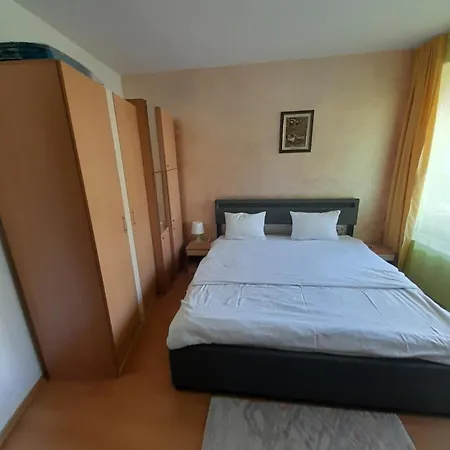 Yassen 2 Near Sea With Poolview Apartment